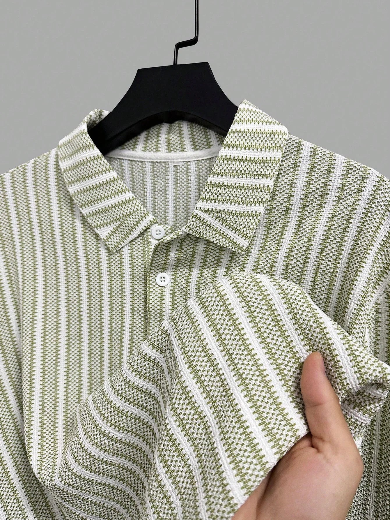 Men's Summer Knitted Striped Lapel Short Sleeved Polo Shirt Comfortable and Fashionable Polo Shirt Suitable for Daily Wear Men's Summer Knitted Striped Lapel Short Sleeved Polo Shirt Comfortable and Fashionable Polo Shirt Suitable for Daily Wear